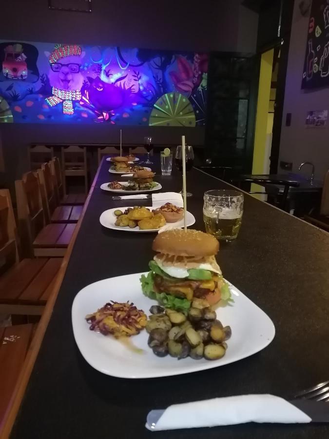 Saint Peter'S Llama Hostal La Paz Kültér fotó
