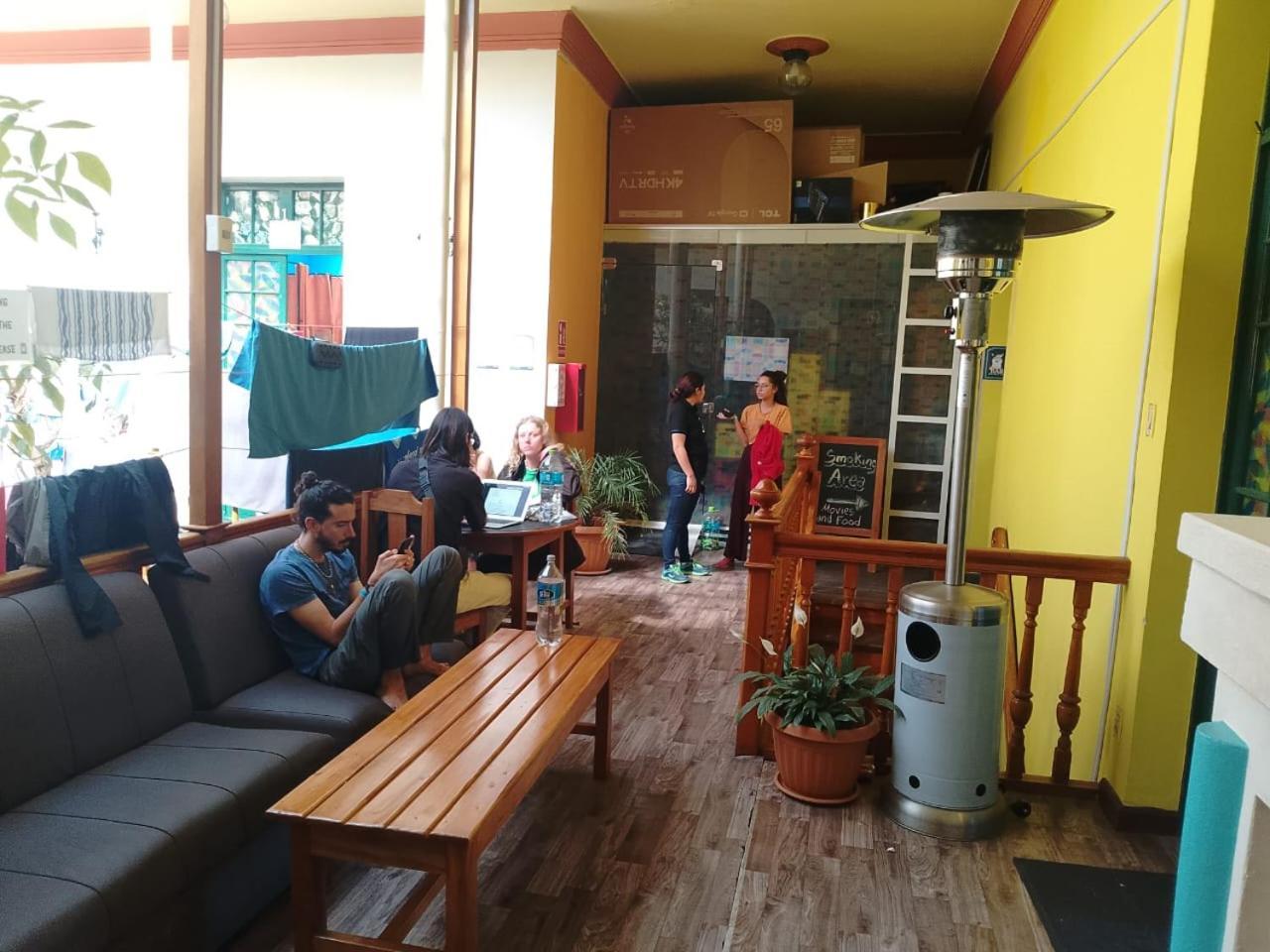 Saint Peter'S Llama Hostal La Paz Kültér fotó